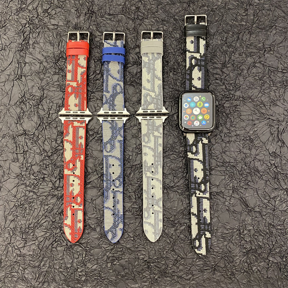 Cinturini per Apple Watch con lettere alla moda