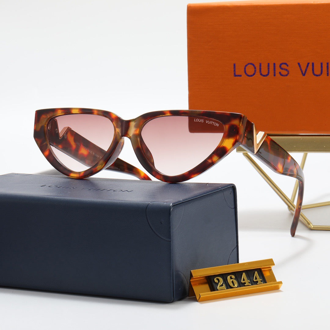 Nuovi occhiali da sole Cat-Eye V