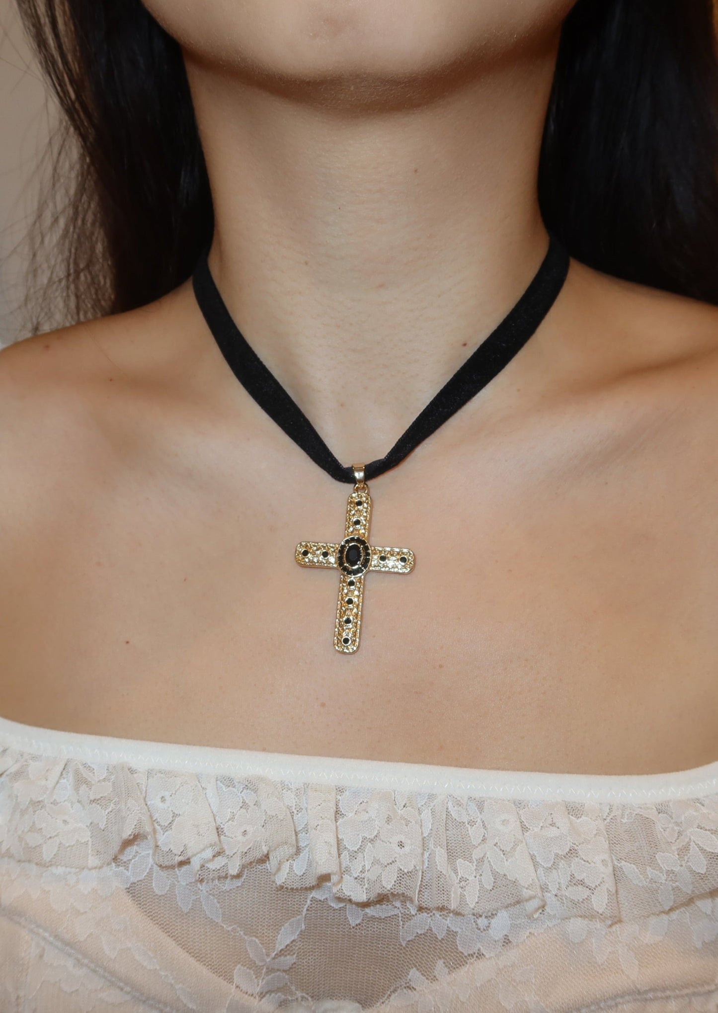 Collana girocollo vintage Mandy Cross