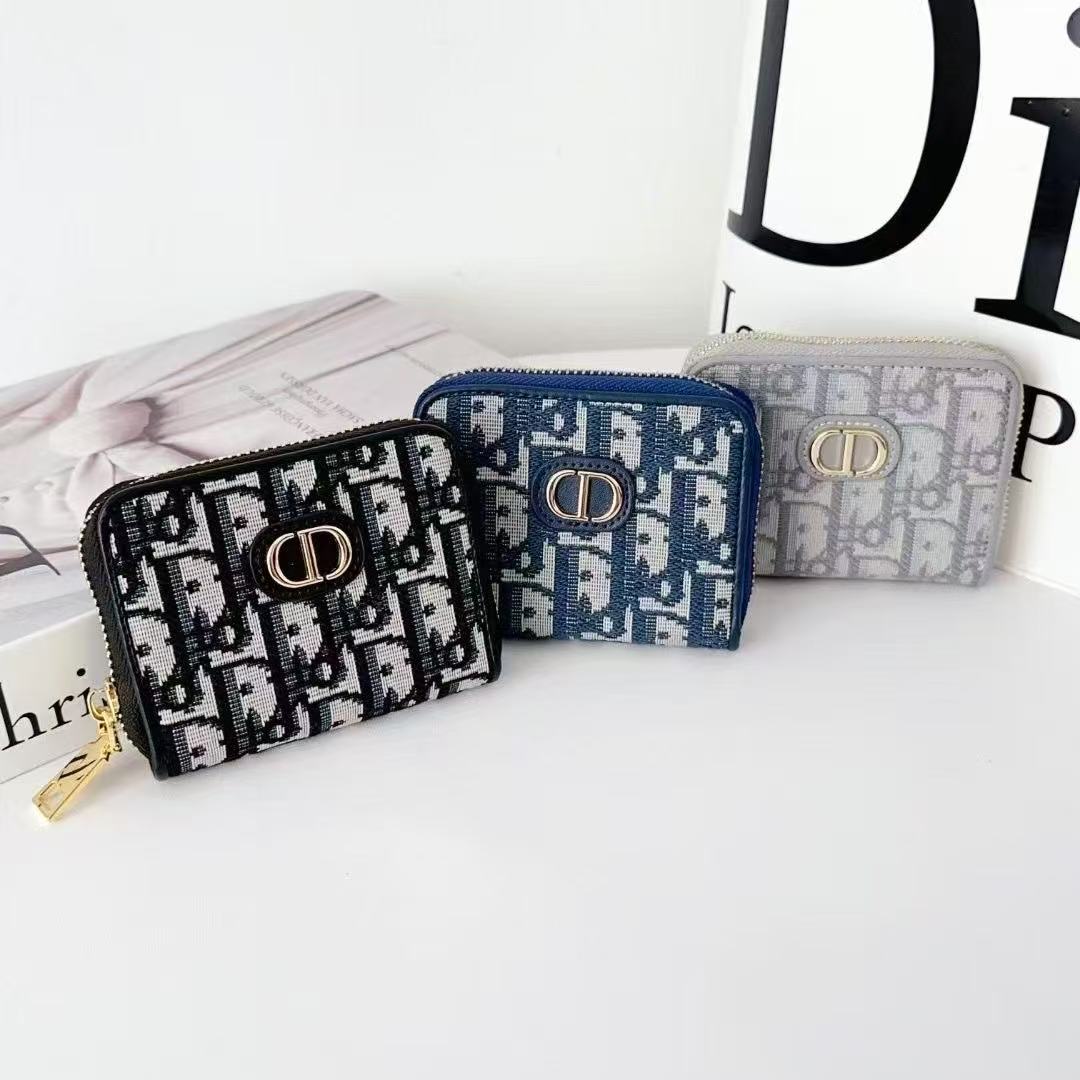 Trendy Embroidery Levels Wallet