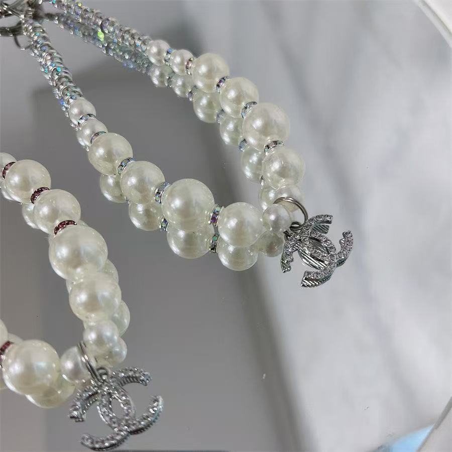 Trendy Pearl Chain Phone Charm