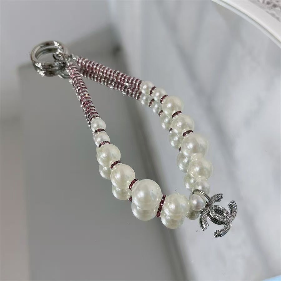 Trendy Pearl Chain Phone Charm