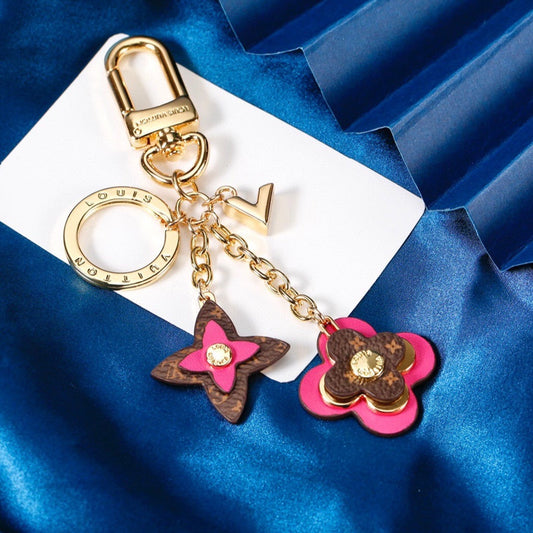 Schlüsselanhänger mit Rosenrot-Anhänger