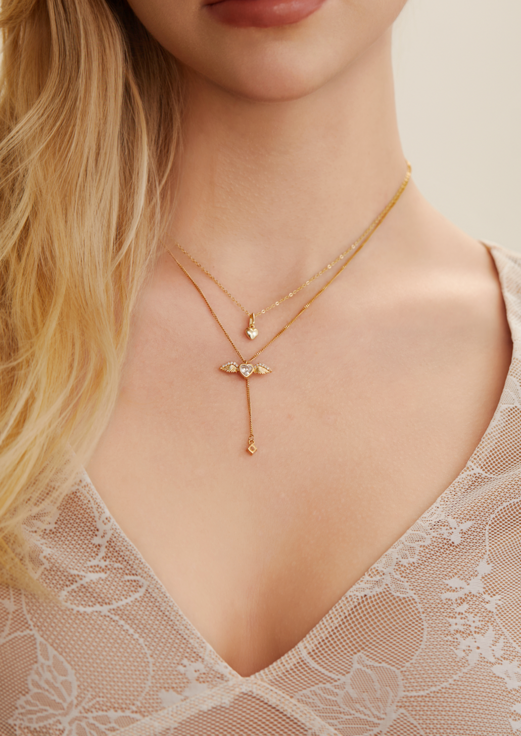 La mia piccola collana a forma di cuore dorato
