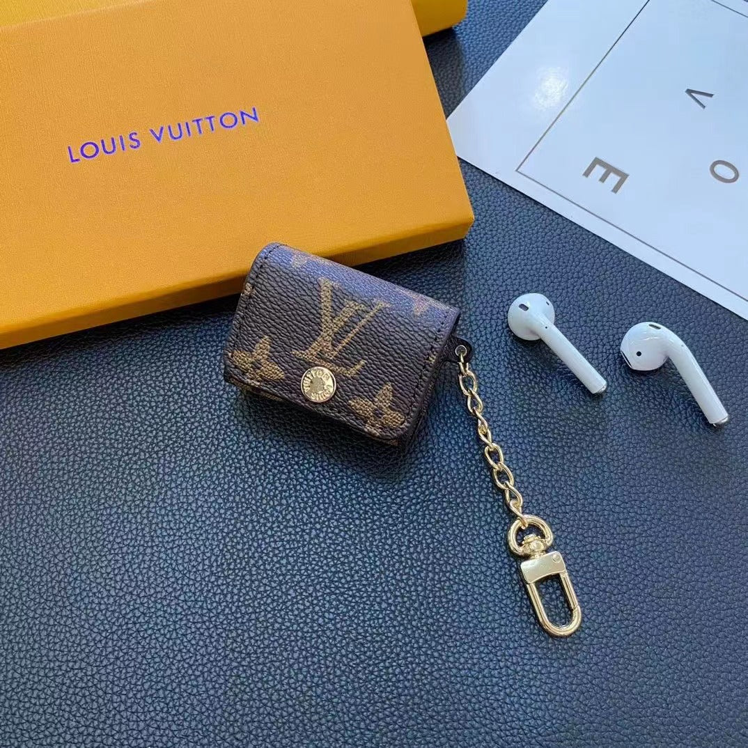Klassische AirPods-Hülle mit verblasstem Muster