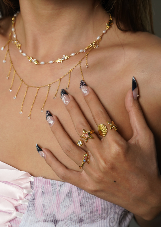 Petit Charlie Goldener Ring mit bunten Steinen