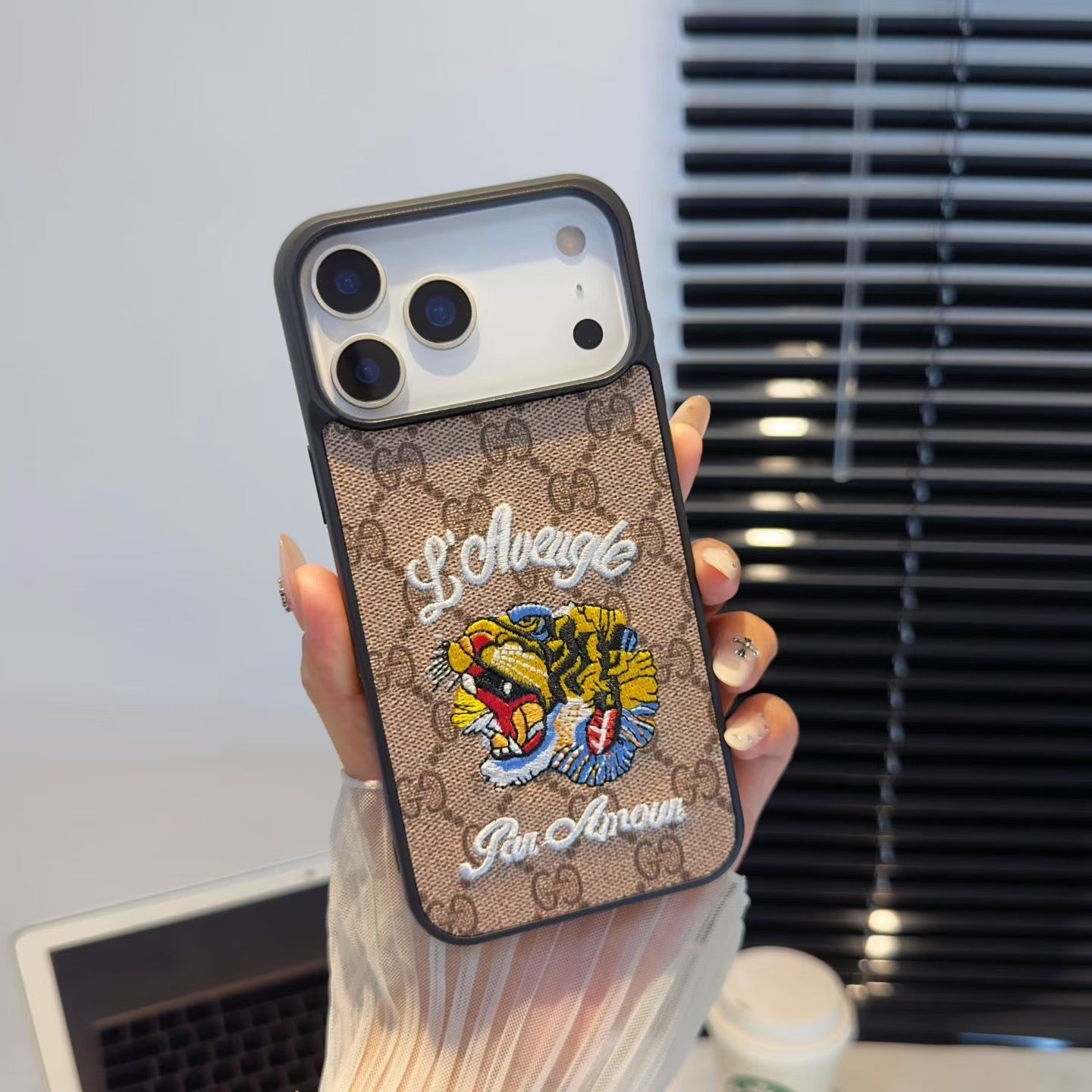 Embroidery Pattern Galaxy Phone Case For Samsung