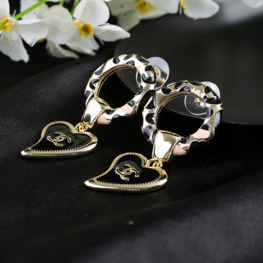 New Heart Trendy Black Earrings