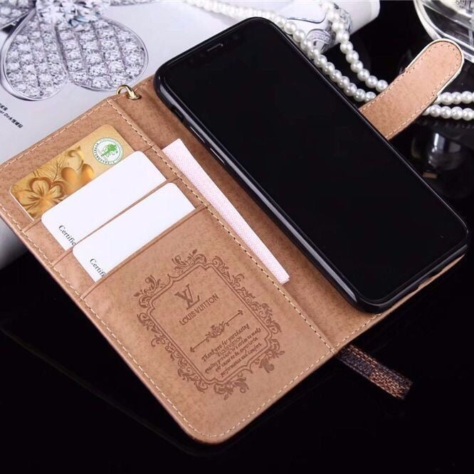 Custodia in pelle colorata per iPhone