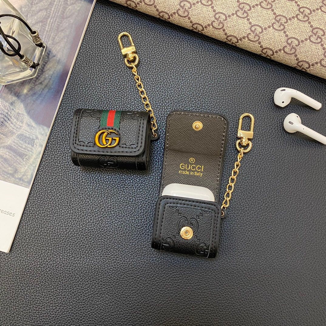 Graue AirPods-Schutzhüllen aus Leder