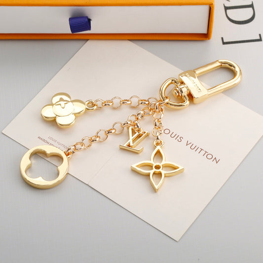 Schlüsselanhänger mit Blumenmotiv