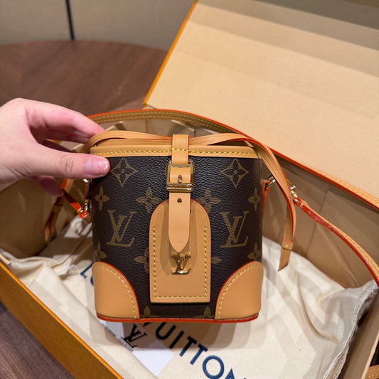 Trendy Cute Brown Bag