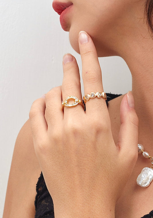 Anello in oro con diamanti Alexine