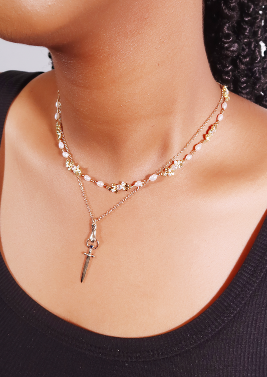 Deine Königin Schwert Goldene Halskette