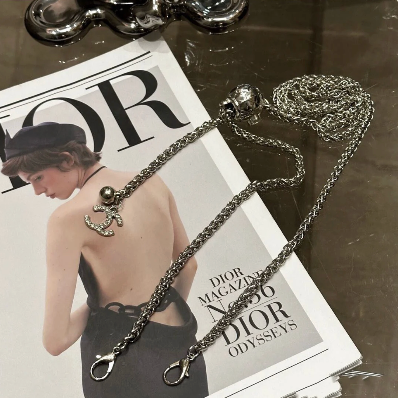 Grandeur Chain Phone Case For iPhone