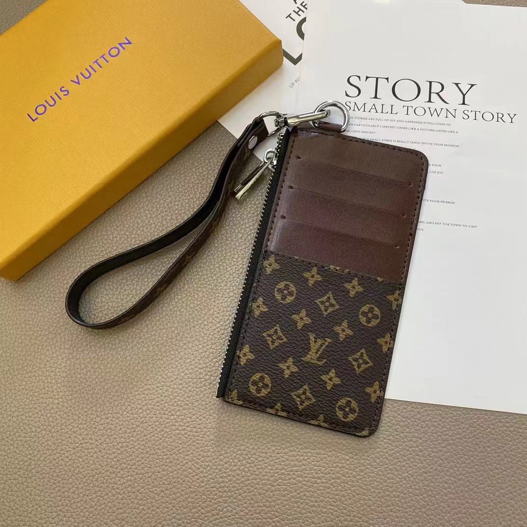 Portafoglio lungo classico alla moda