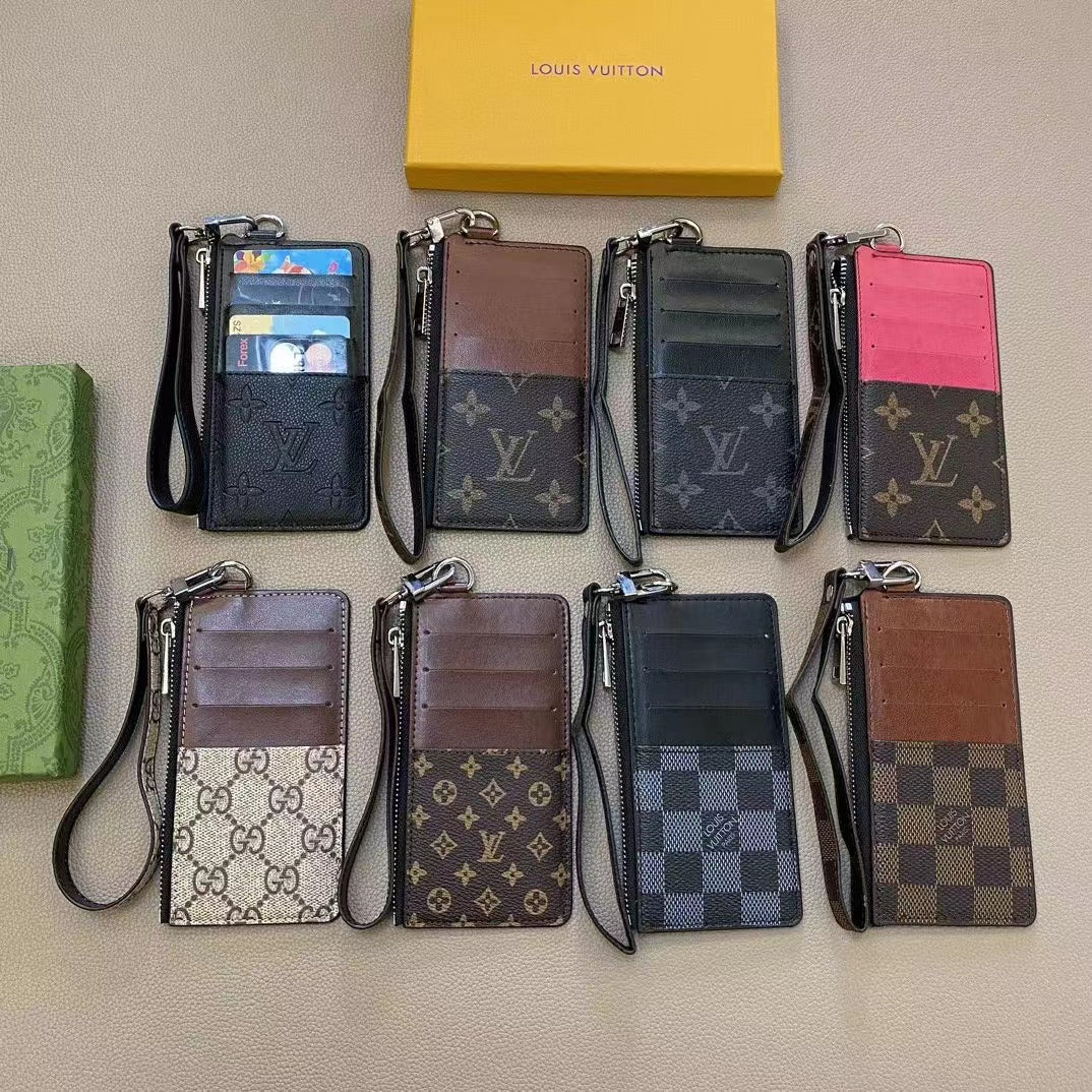 Portafoglio lungo classico alla moda
