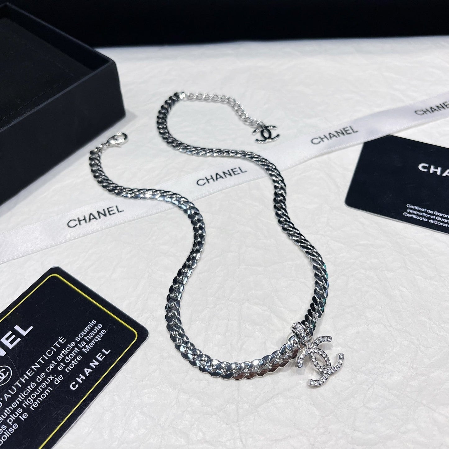 Two Colors Thick Chain Necklace