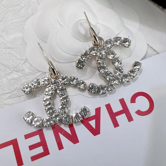 Fashion Crystal Earrings and Necklace