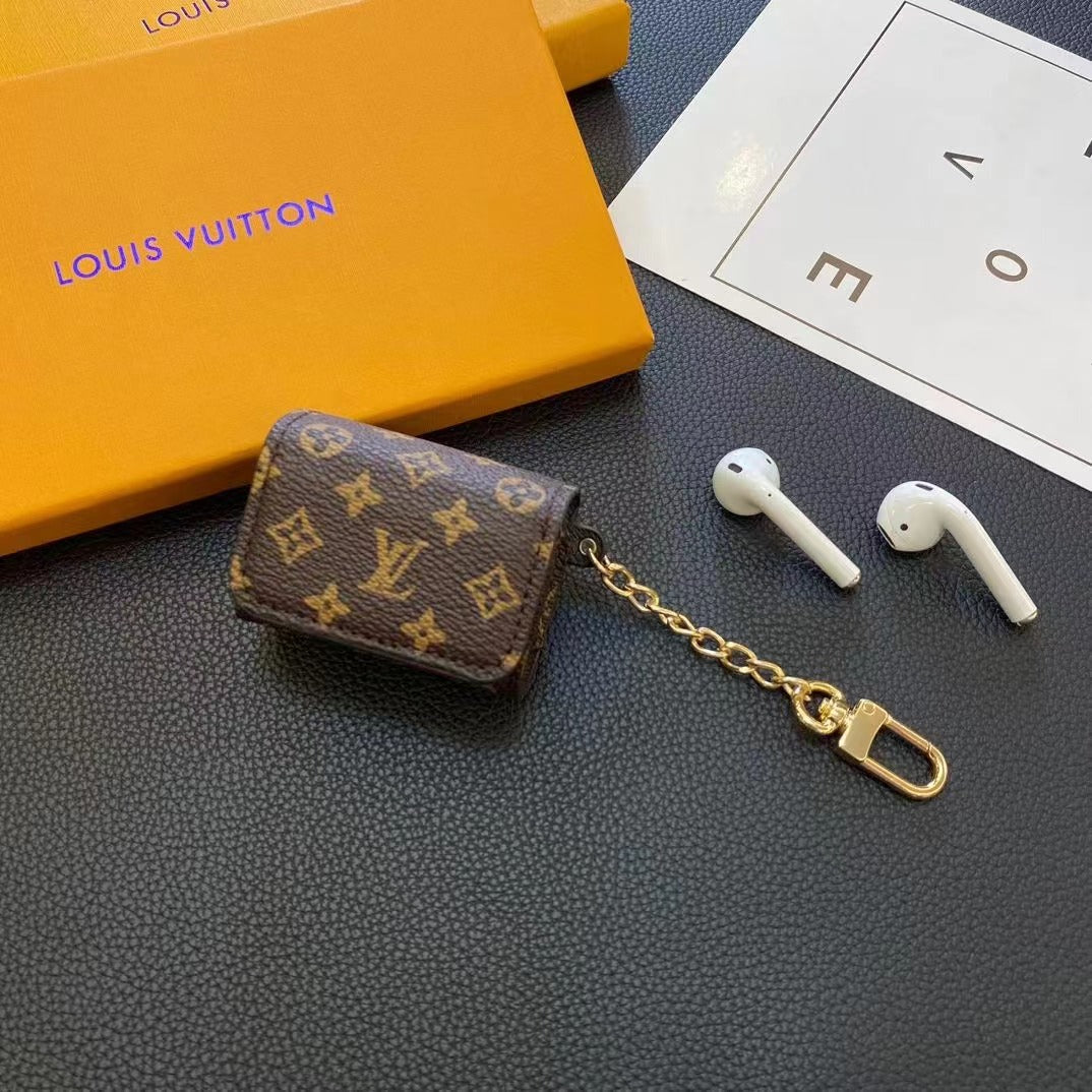 Klassische AirPods-Hülle mit verblasstem Muster