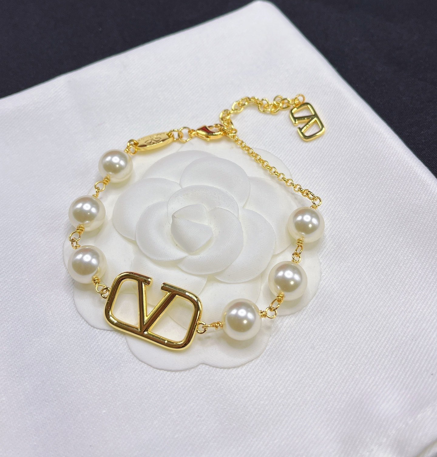 Fashion Pearl Bracelet