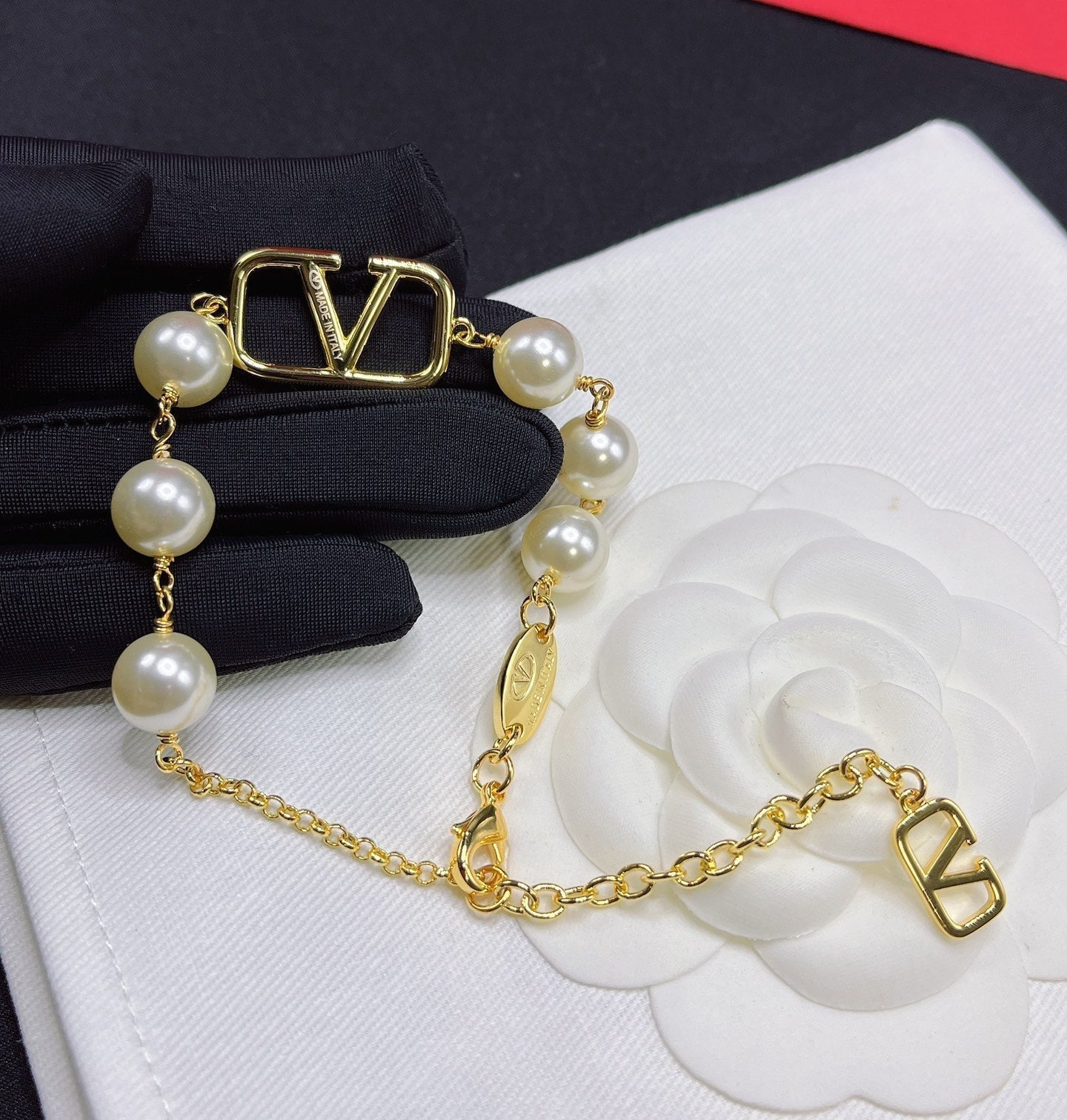 Fashion Pearl Bracelet