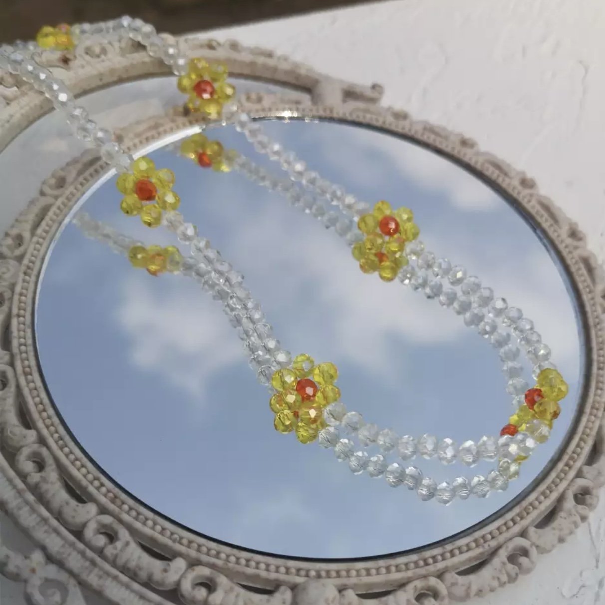 „Eindeutig Y2K“ Blumenkette