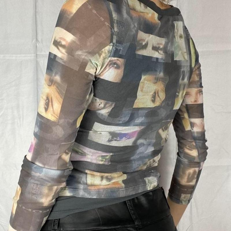 „Eyes On Me“ Y2K-Mesh-Print-Top