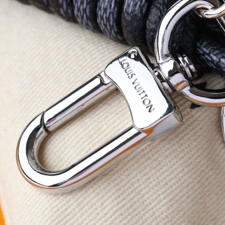 Elegante ciondolo a forma di corda