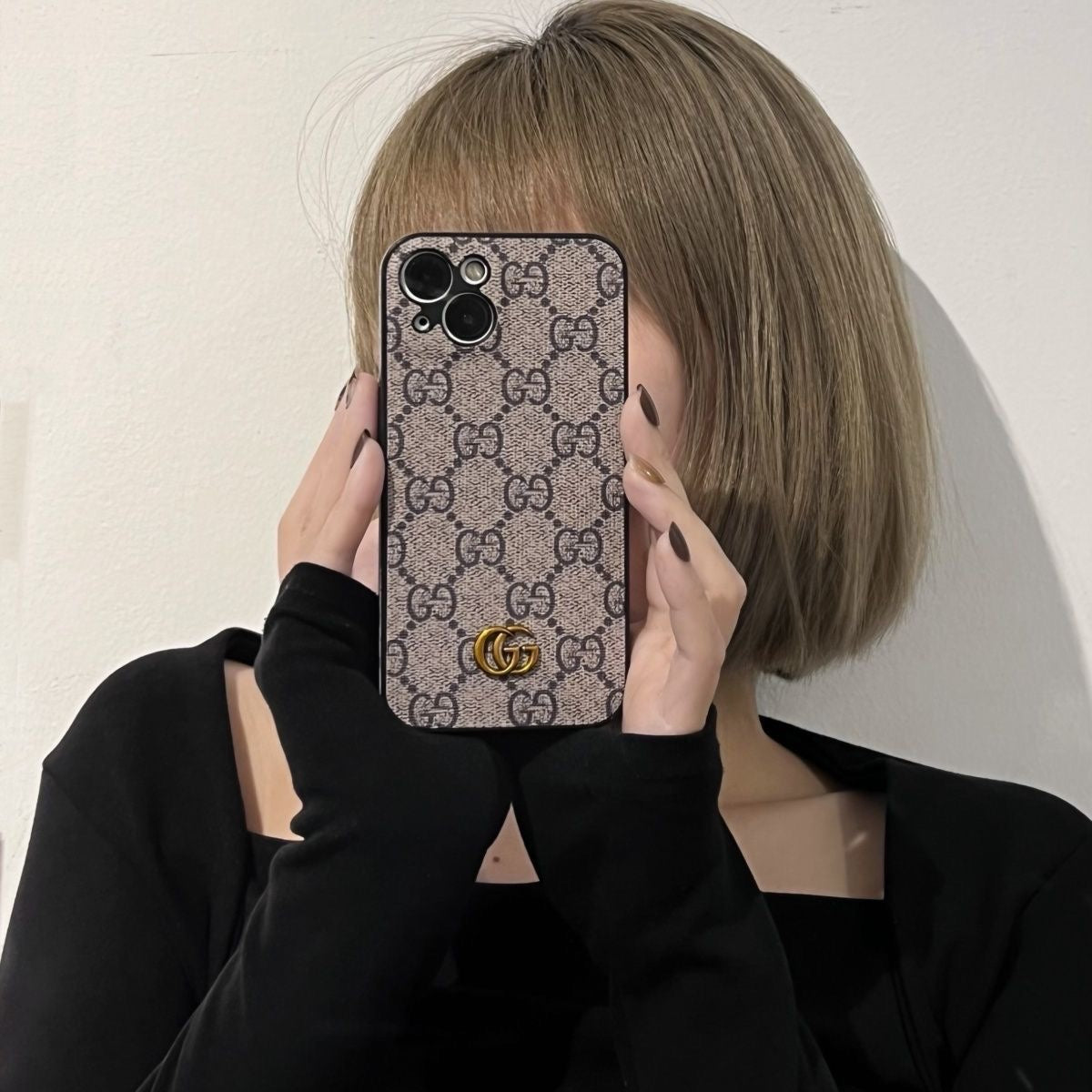 Gray G Fashion Trend iPhone Case - ERPOQ