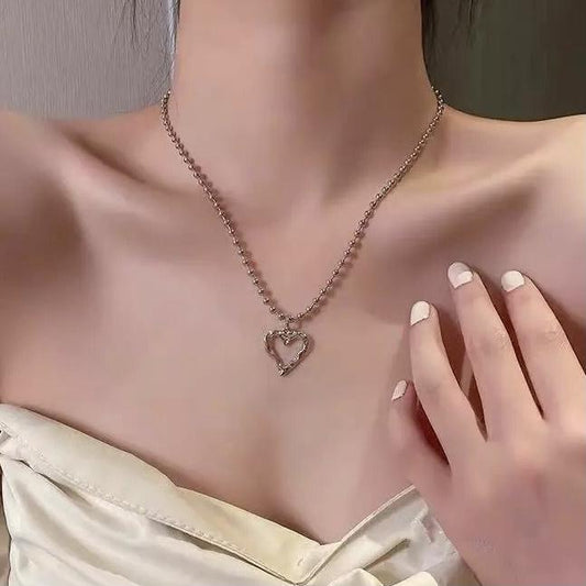 Halskette „Y2K Herz“