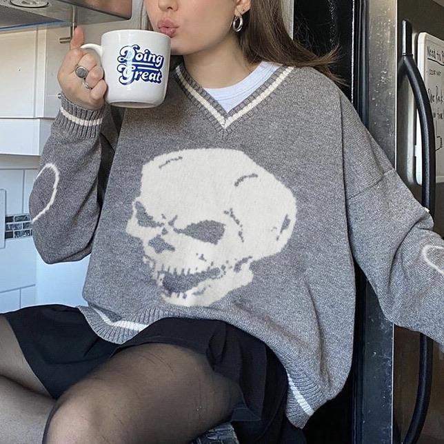 Y2K Skull Strickpullover mit V-Ausschnitt - Grau