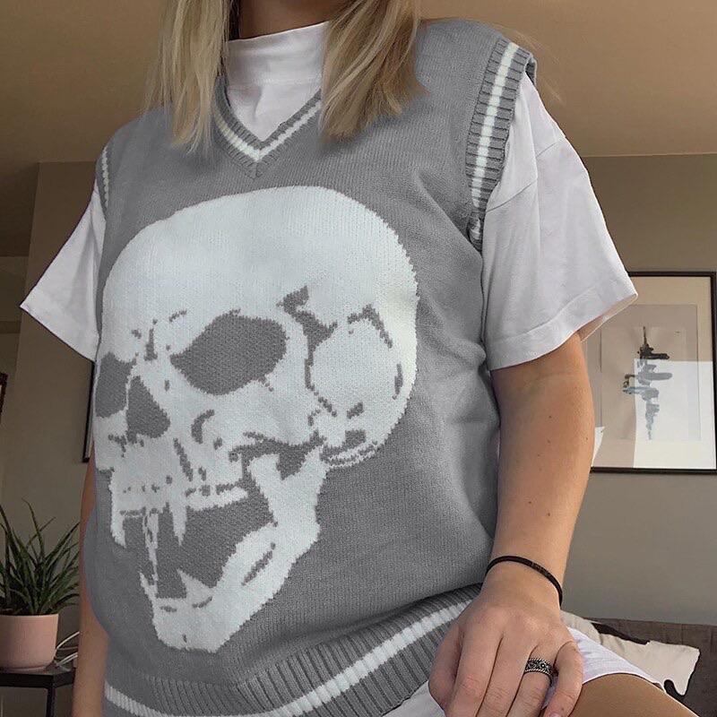 Y2K Totenkopf Strickweste mit V-Ausschnitt - Grau