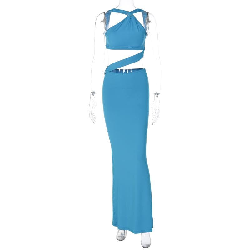 Rückenfreies, ausgehöhltes Maxikleid mit Perlenkette und O-Ring