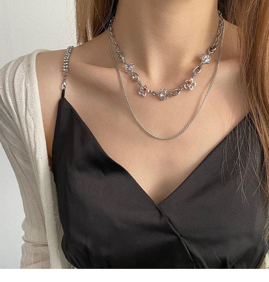 Mehrfarbige Choker-Halskette mit Blumenmuster