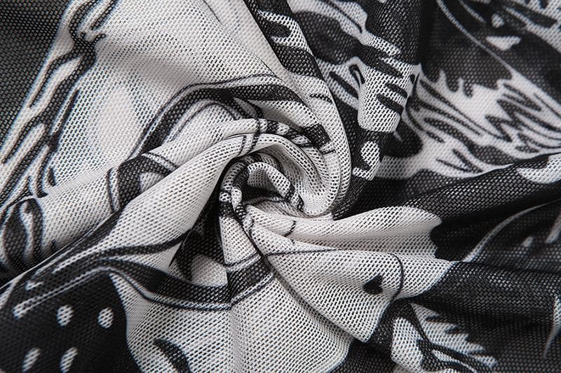 Durchsichtiges Hosenset aus transparentem Netzstoff mit langen Ärmeln und Knopfleiste, V-Ausschnitt und abstraktem Aufdruck