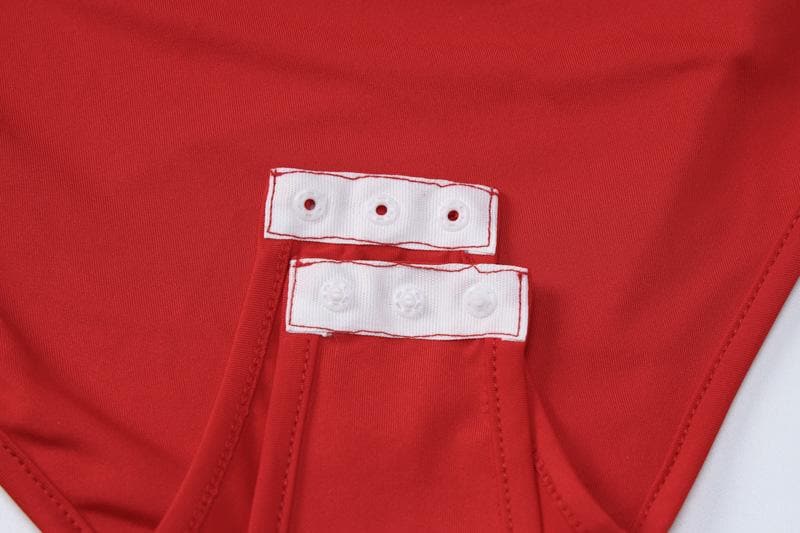 Langärmliger, einfarbiger Body mit V-Ausschnitt und ausgehöhlter Schnalle