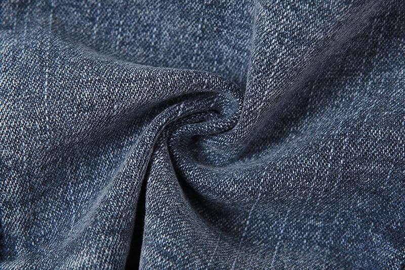 Top corto in denim senza maniche con lacci e orlo grezzo a contrasto