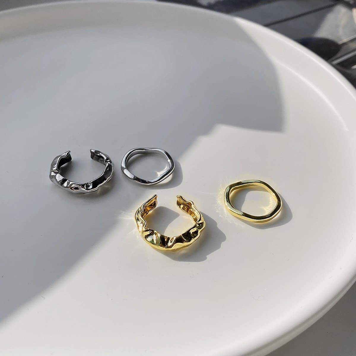 Gerüschter, massiver, zweiteiliger offener Ring
