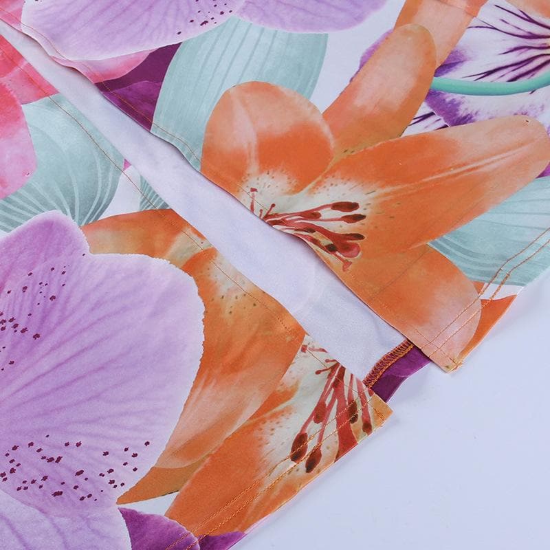 Rückenfreies Maxikleid mit Camisole-Ausschnitt und Blumenmuster in Kontrastfarbe