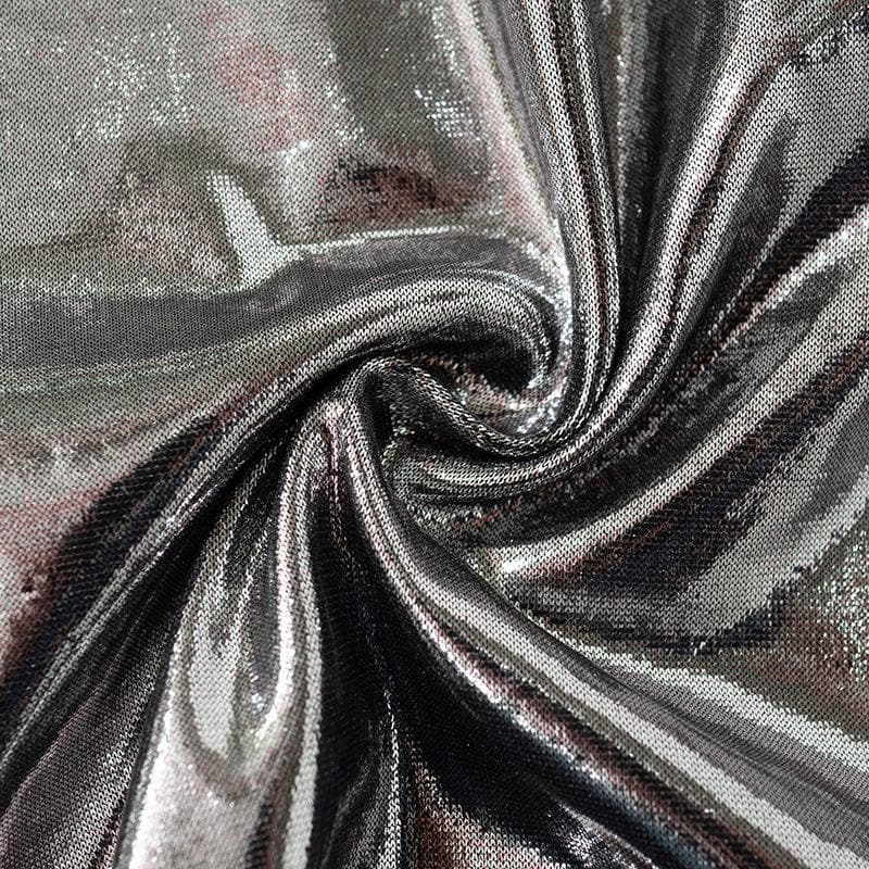 Rückenfreies Neckholder-Top zum Selbstbinden mit einfarbigem Schlitz in Metallic