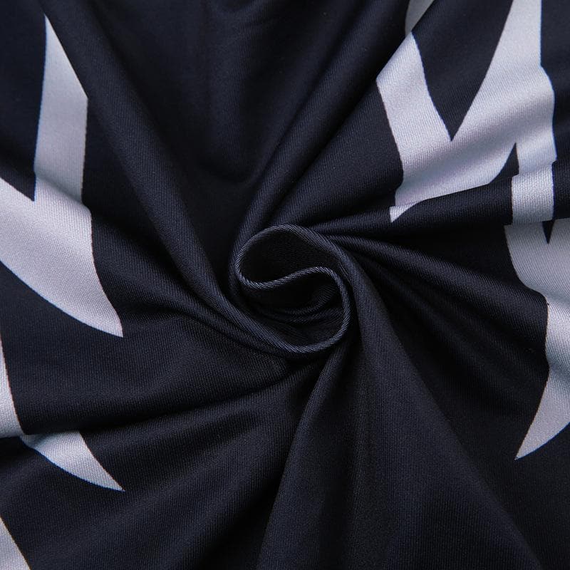 Short sleeve crewneck contrast print crop top