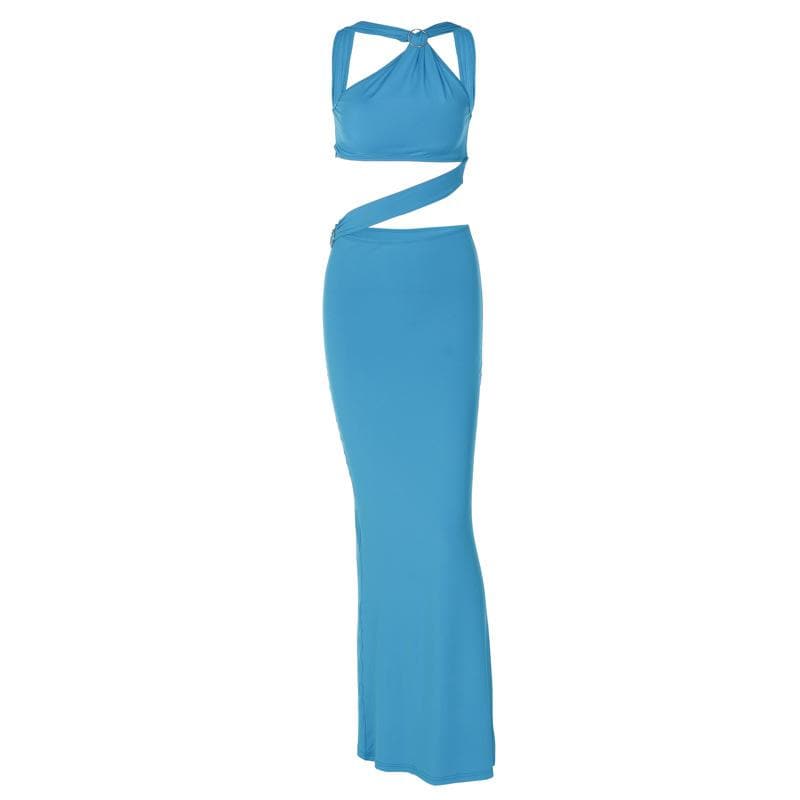 Rückenfreies, ausgehöhltes Maxikleid mit Perlenkette und O-Ring