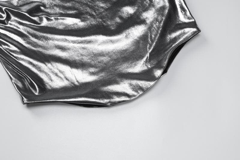 Top corto con scollo a cappuccio e maniche a cappuccio metalliche arricciate