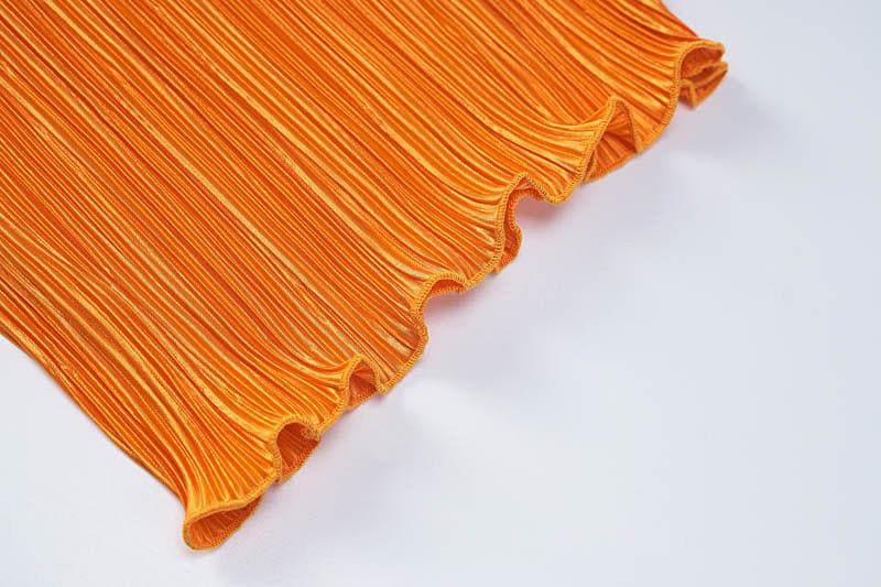 Langärmliges, strukturiertes Maxikleid mit Rundhalsausschnitt und Rüschen