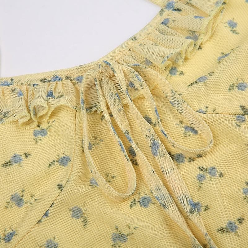 Gerafftes Mesh-Rüschen-Minikleid zum Selbstbinden mit Blumenmuster