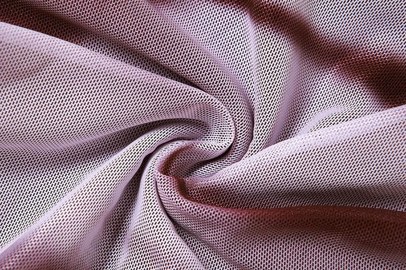 Langärmliges, schulterfreies, gerüschtes Oberteil aus Netzstoff mit Batikmuster