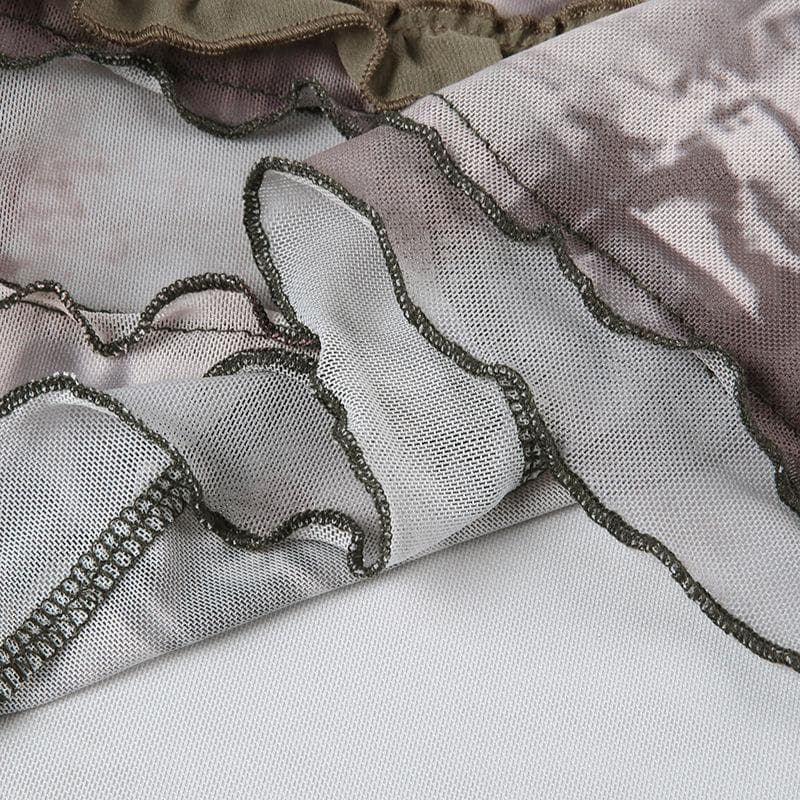 Ärmelloses Top mit gestreiftem Mesh-Patchwork und kontrastierenden Rüschen