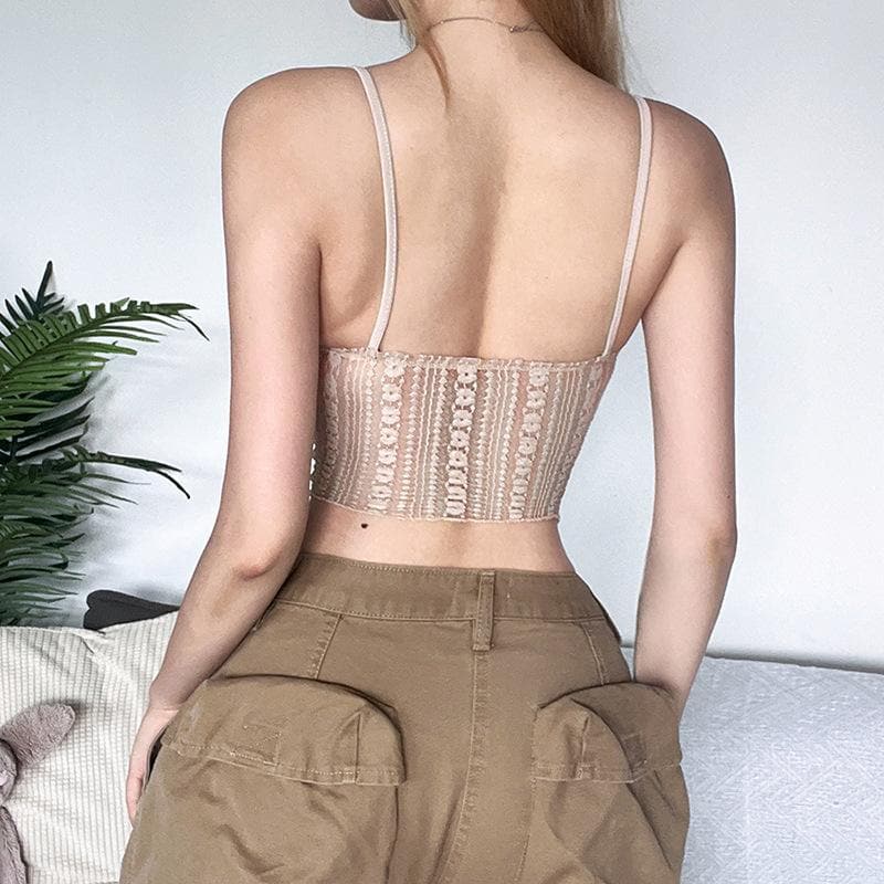 Top corto in pizzo con scollo a V e patchwork irregolare a contrasto