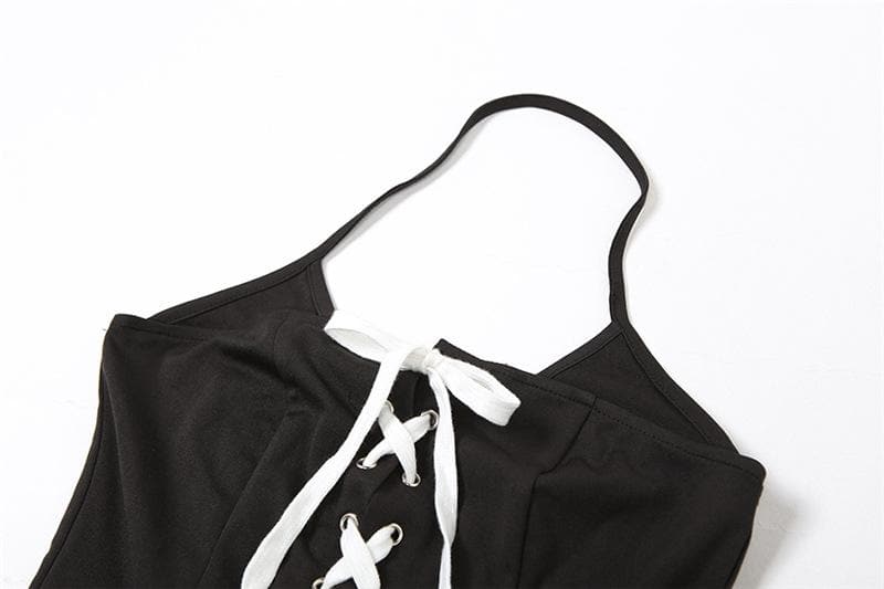 Rückenfreies Minikleid mit Schnürung, kontrastierendem Schlitz und selbstbindendem Neckholder